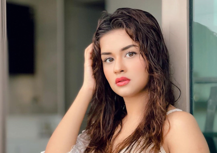 top-10-indian-social-media-influencers-on-instagram-we-all-adore-avneet-kaur