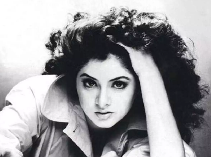 8-mysterious-deaths-of-bollywood-actors-divya-bharti